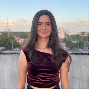 Mia Albert headshot